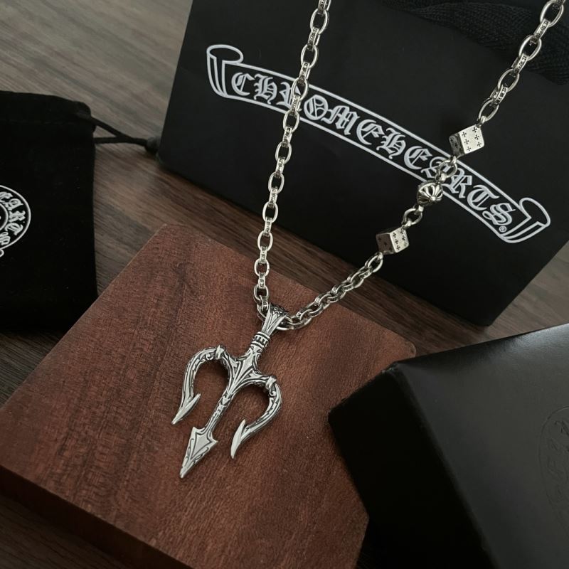 Ch**me He**ts necklaces